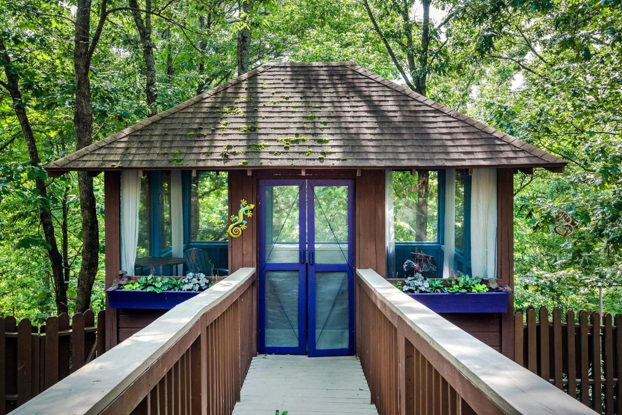 The Woods Cabins Юрека Спрингс Екстериор снимка