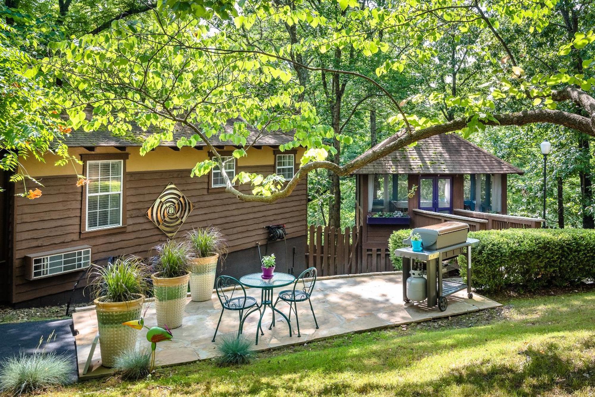 The Woods Cabins Юрека Спрингс Екстериор снимка