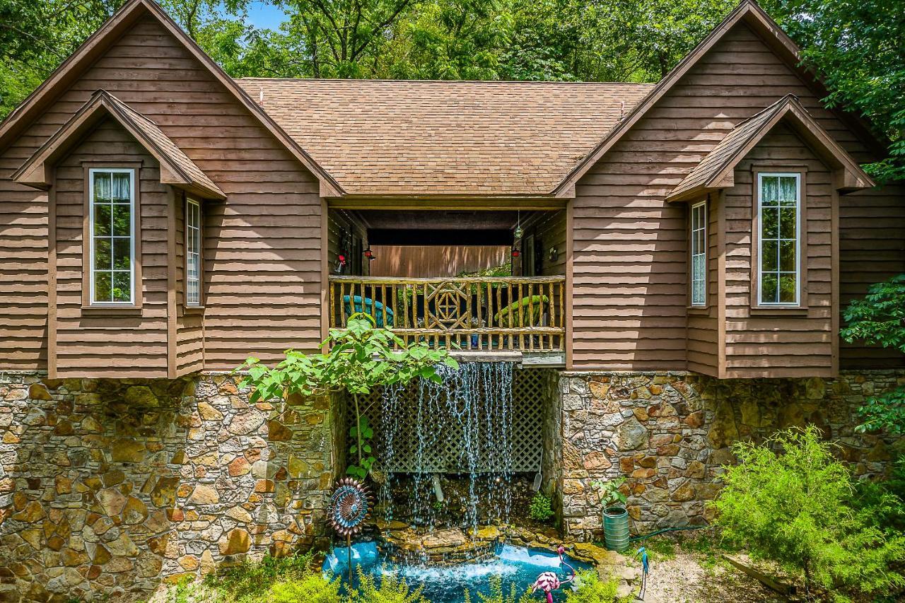 The Woods Cabins Юрека Спрингс Екстериор снимка