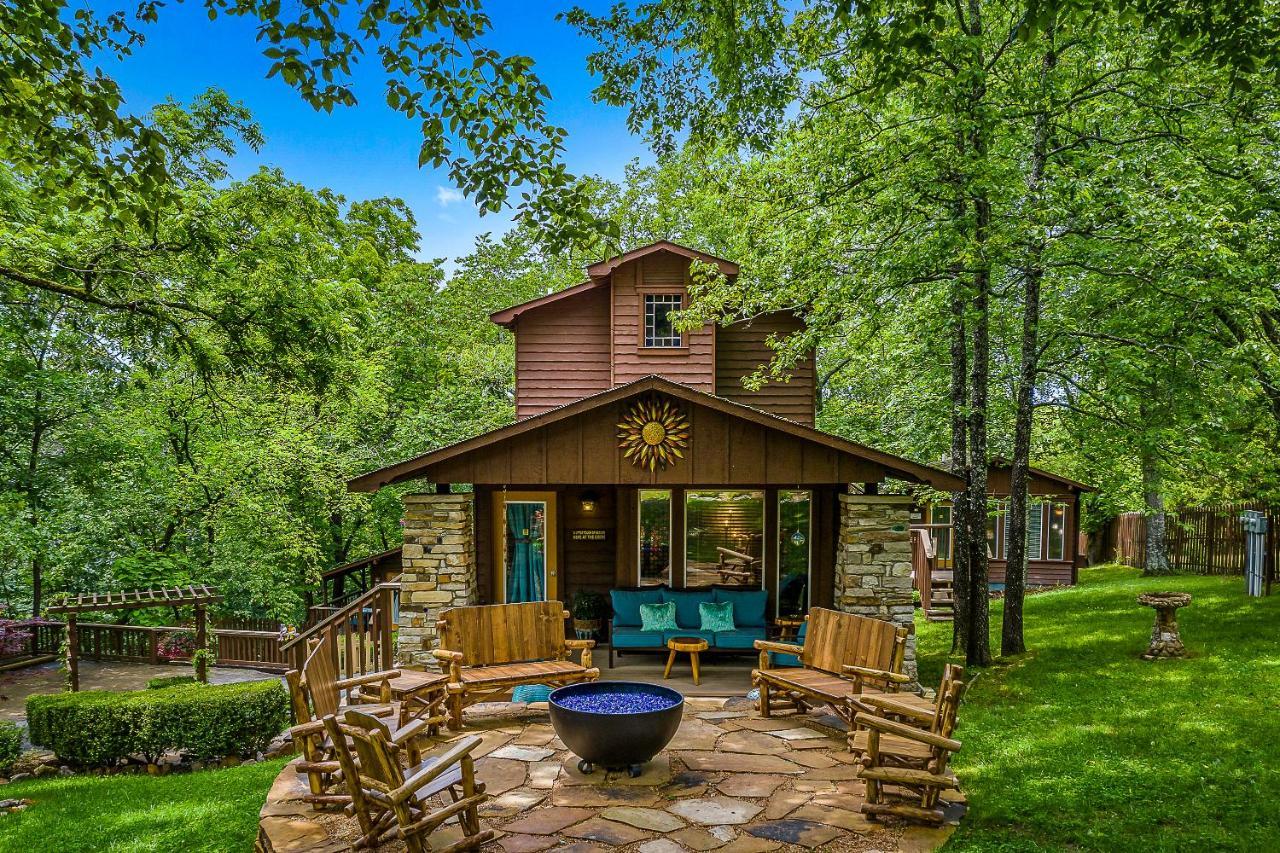 The Woods Cabins Юрека Спрингс Екстериор снимка